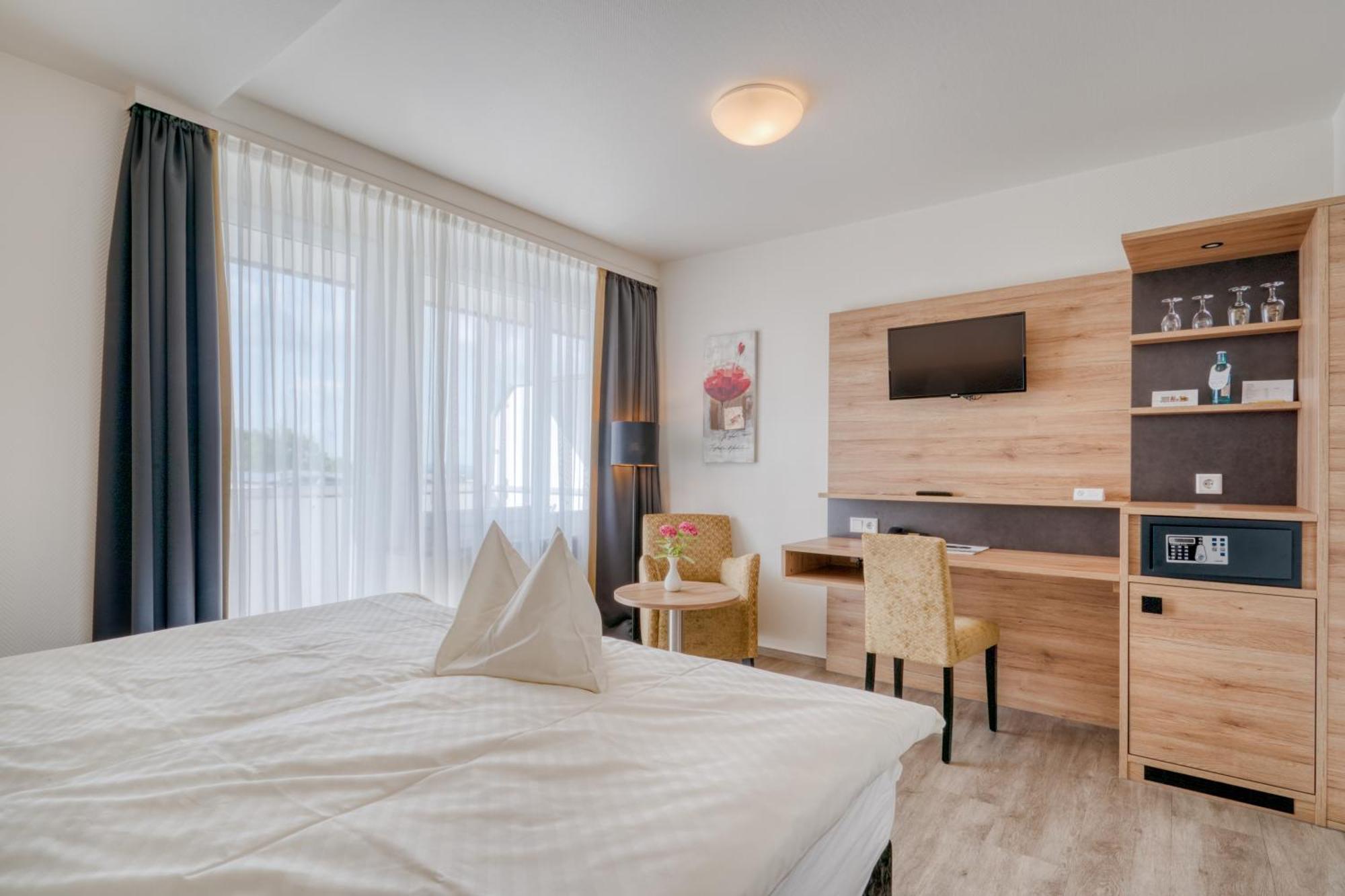 Hotel Wiehen-Therme Hullhorst Kültér fotó